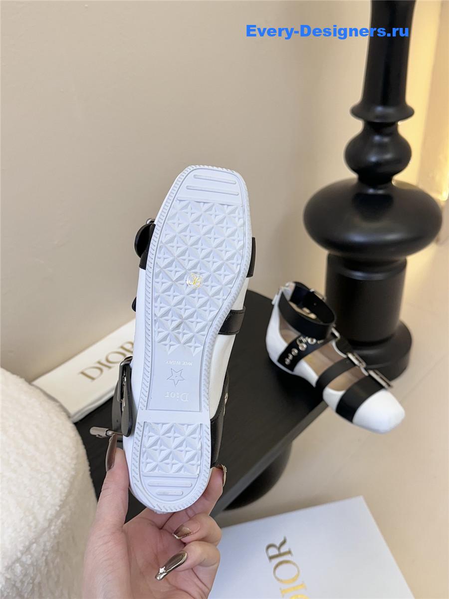 D10r punk ballet flat white