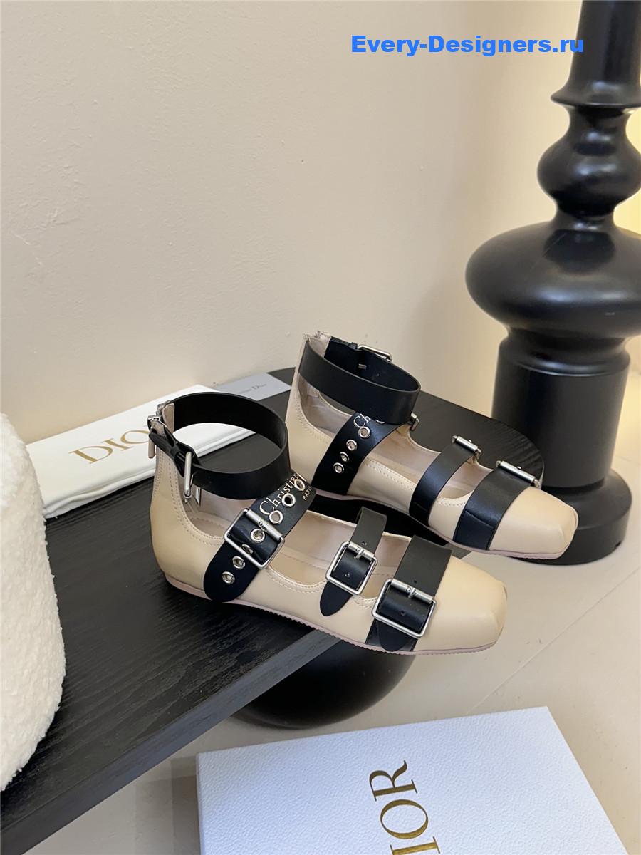 D10r punk ballet flat beige