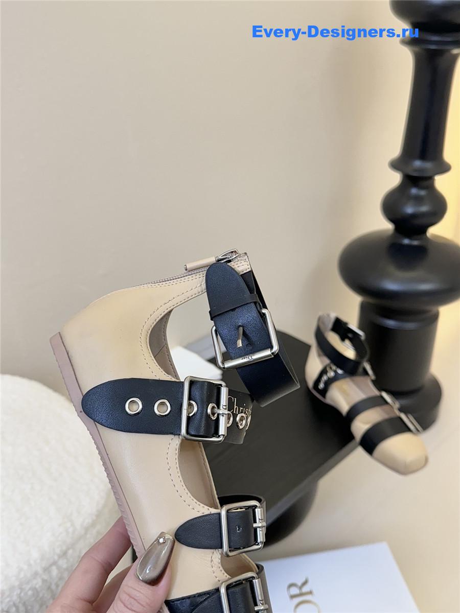 D10r punk ballet flat beige