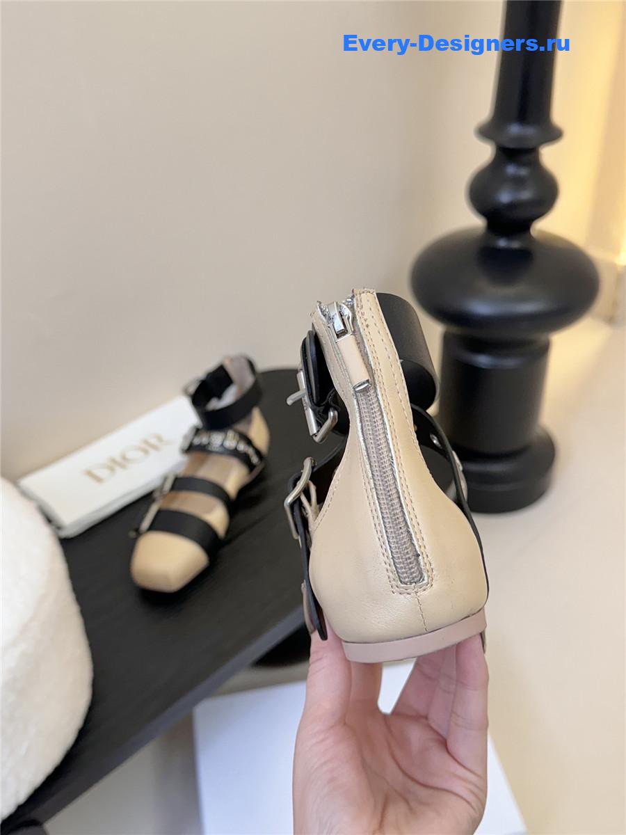 D10r punk ballet flat beige