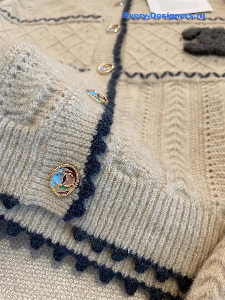 Ch**el crew neck knitted cardigan beige