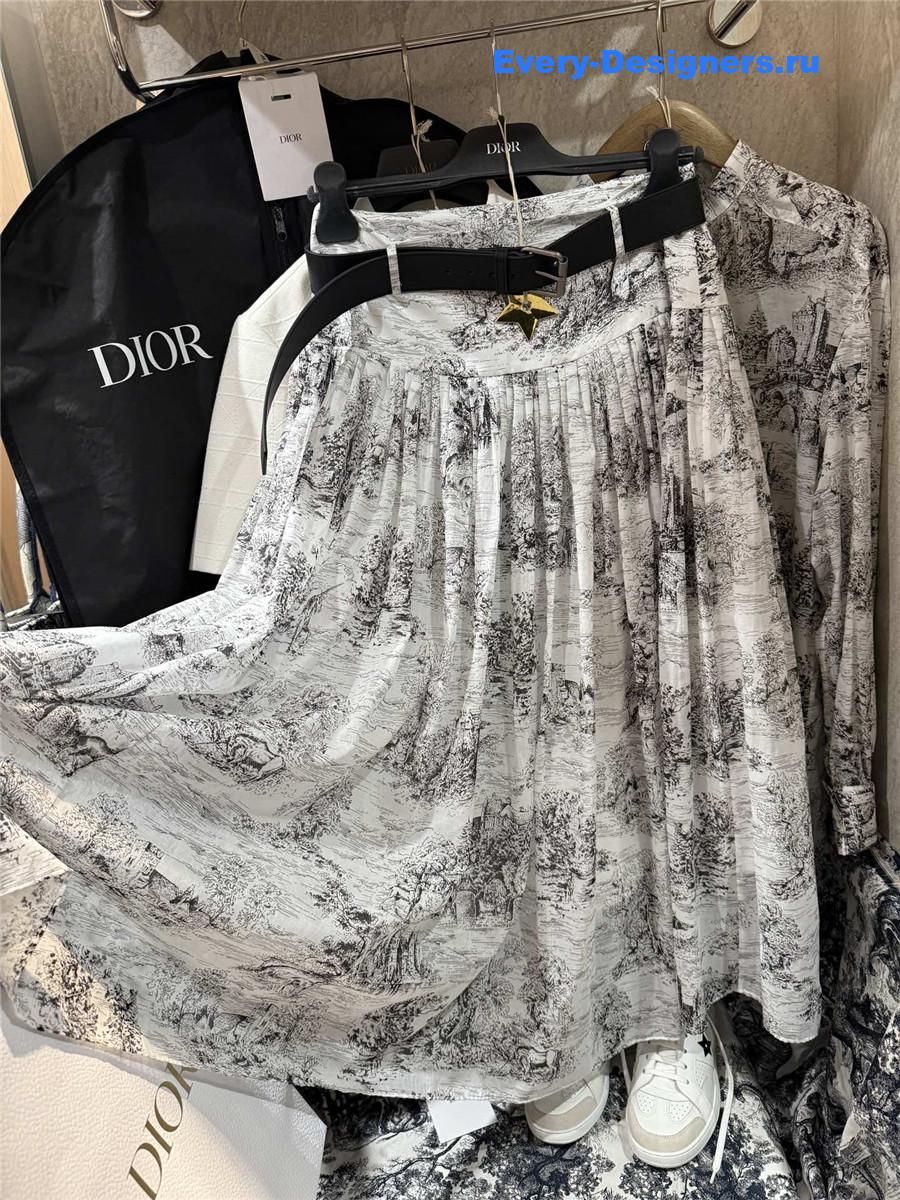 D10r cd chez moi belted skirt