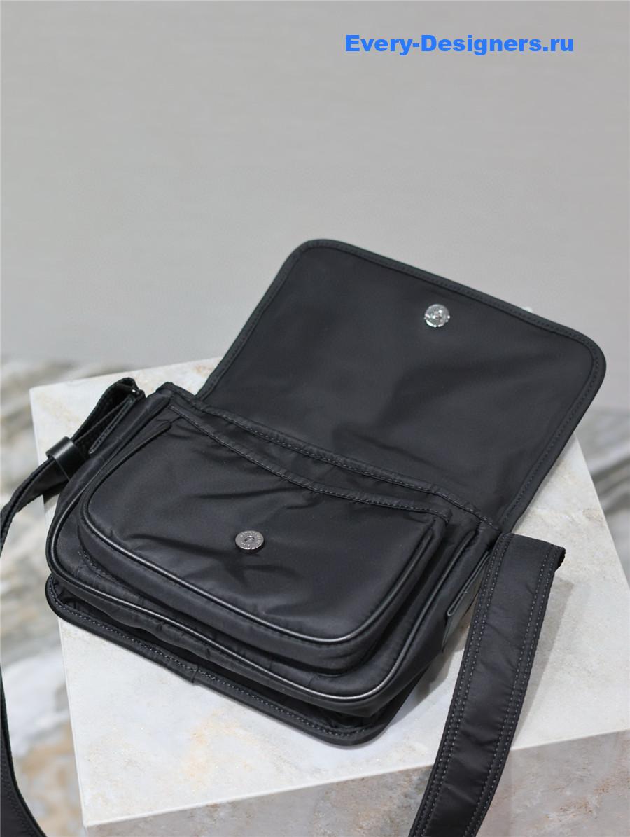 Sa1nt Lau*nt niki messenger bag in econyl