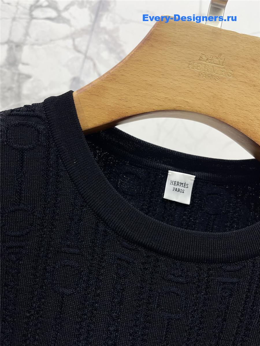 H**me5 black knitted crew neck short sleeves