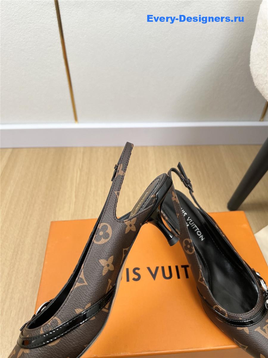 l0vis Vvtt0n archlight slingback pump