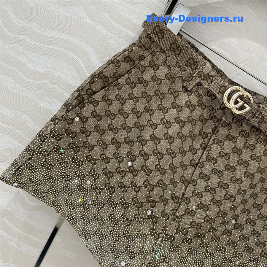 gvc*1 crystal D1am0nd gg monogram woven shorts