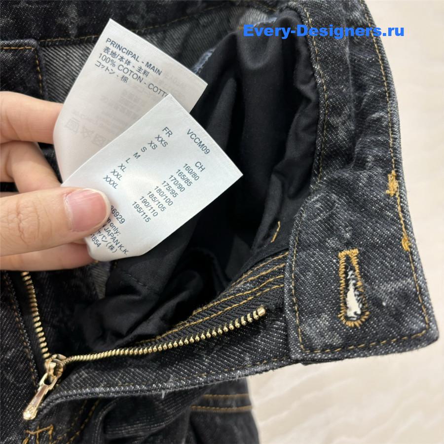 l0vis Vvtt0n monogram print logo jeans