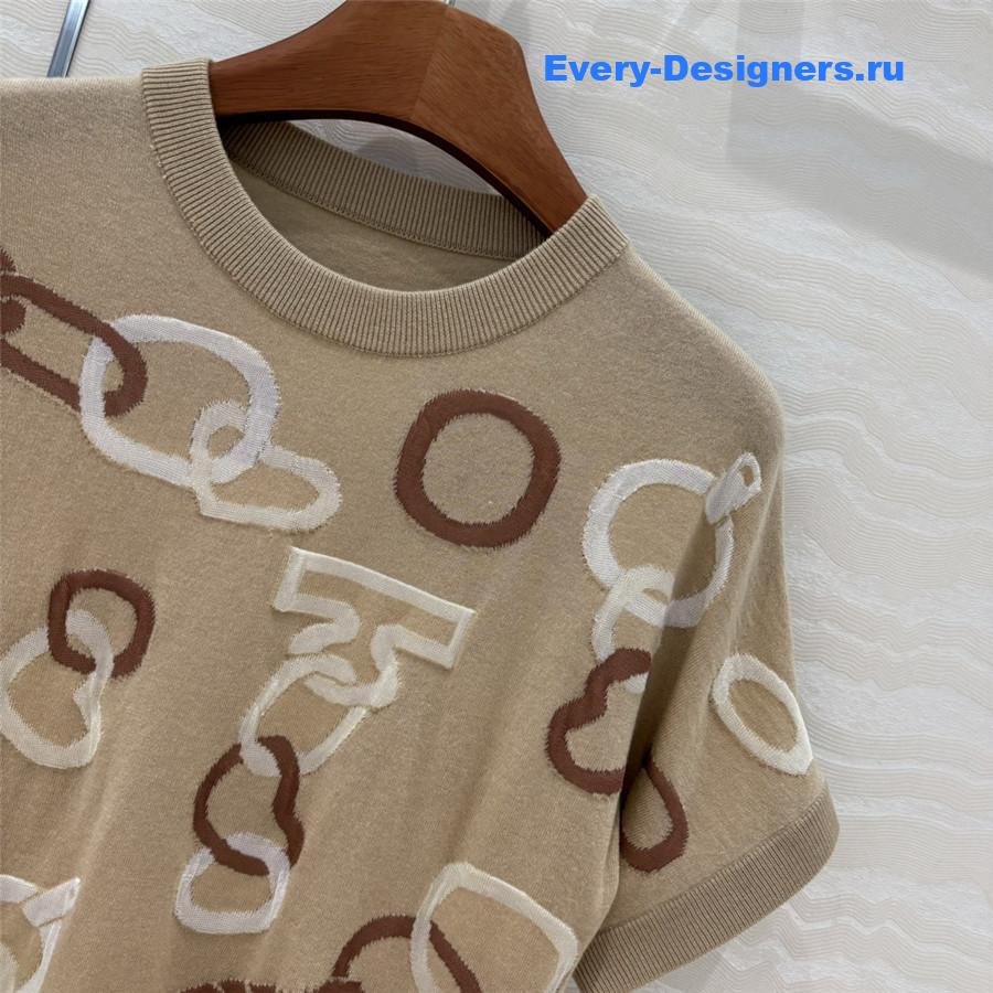 H**me5 brown knit short-sleeved top