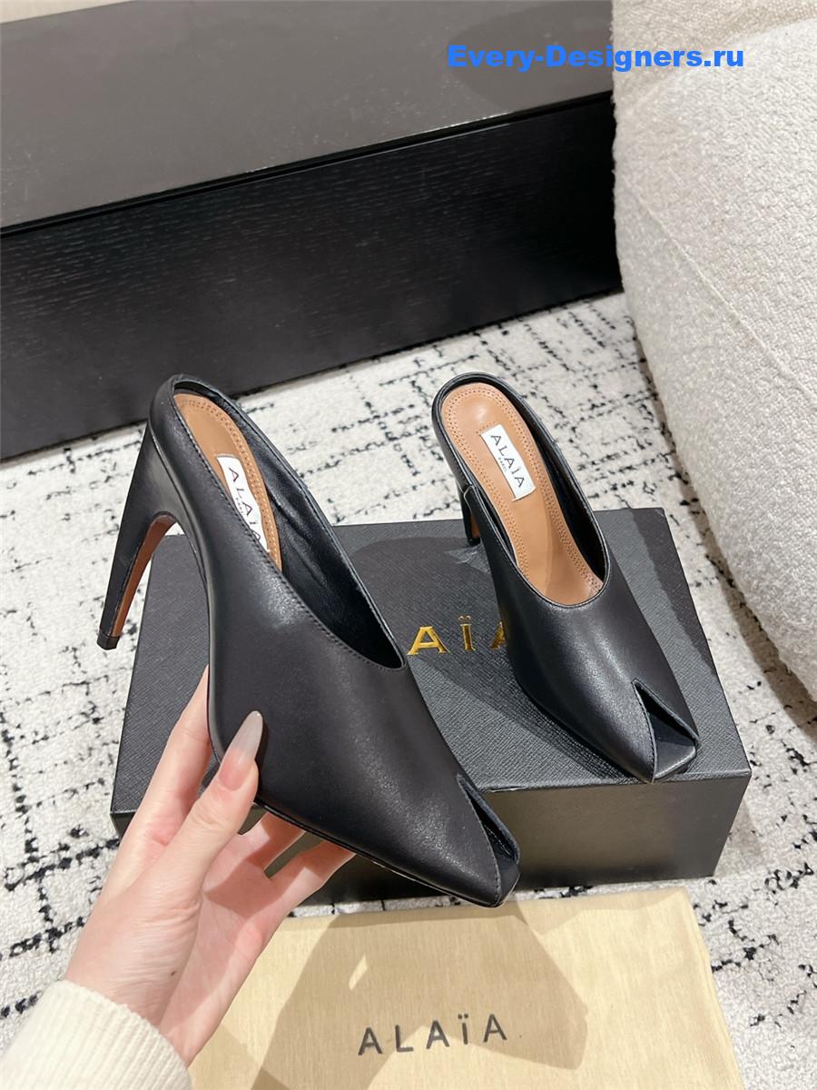 Alaia Black Spike Mules in Calfskin