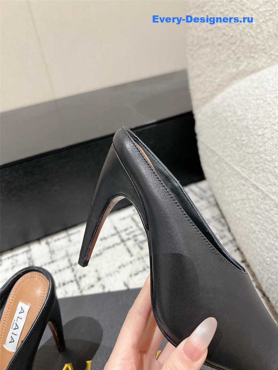 Alaia Black Spike Mules in Calfskin