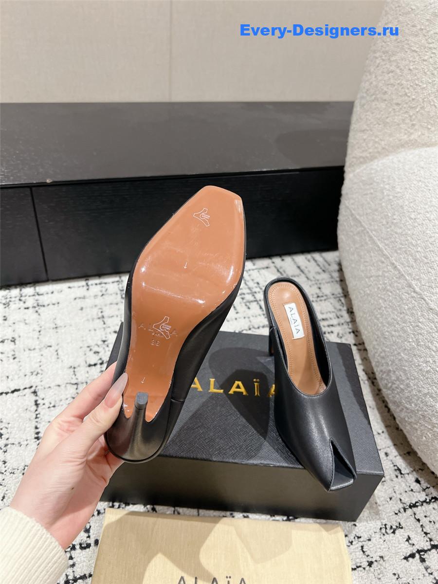 Alaia Black Spike Mules in Calfskin