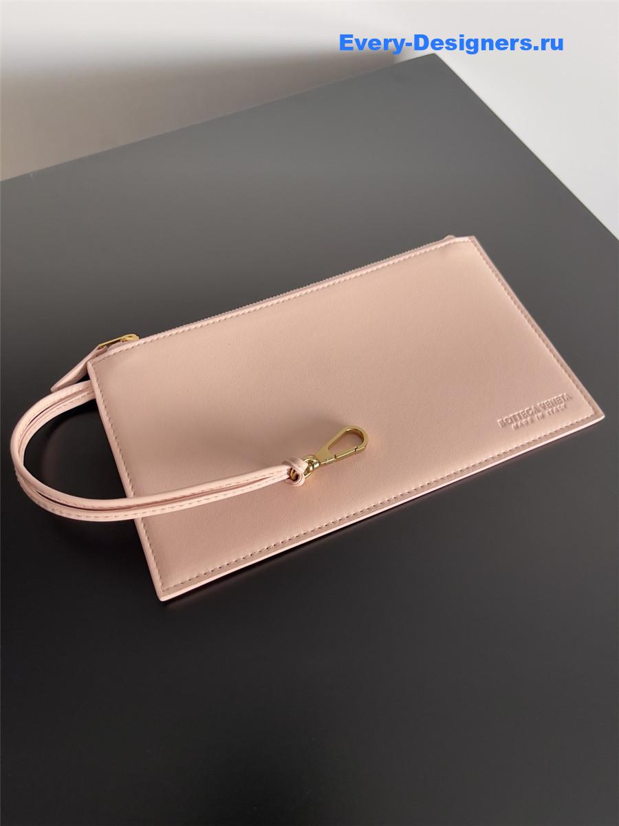 b0tt*ga Ven*ta large andiamo parachute shoulder bag