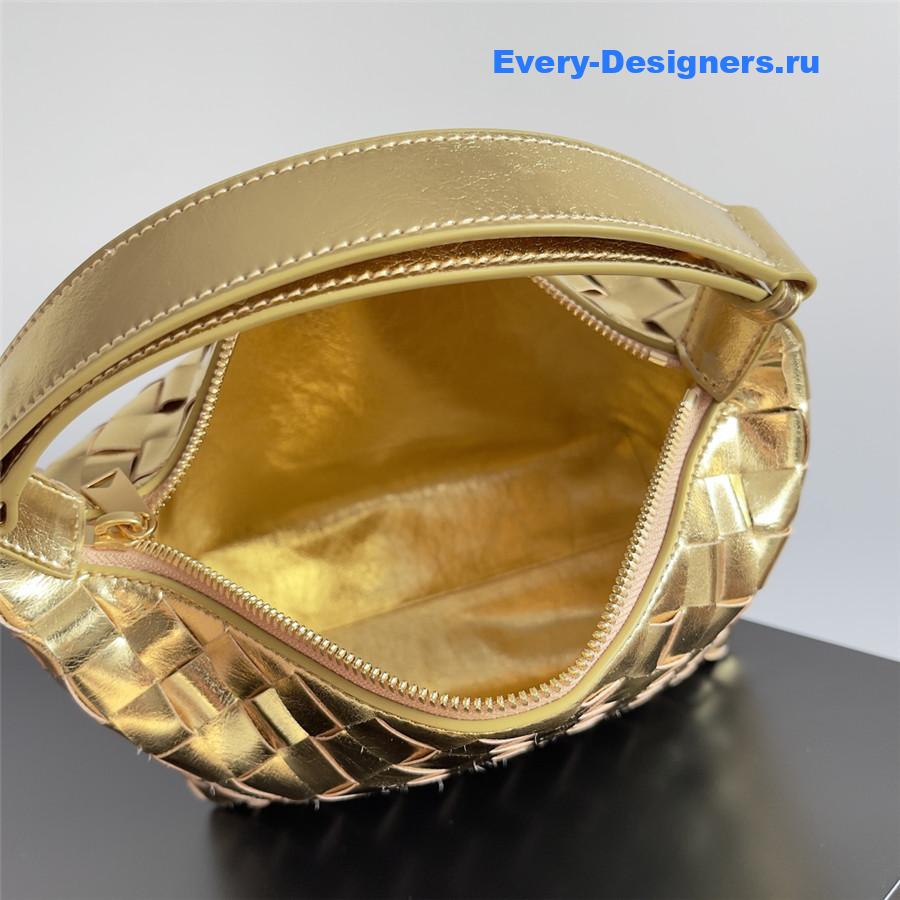 b0tt*ga Ven*ta wallace gold leather shoulder bag