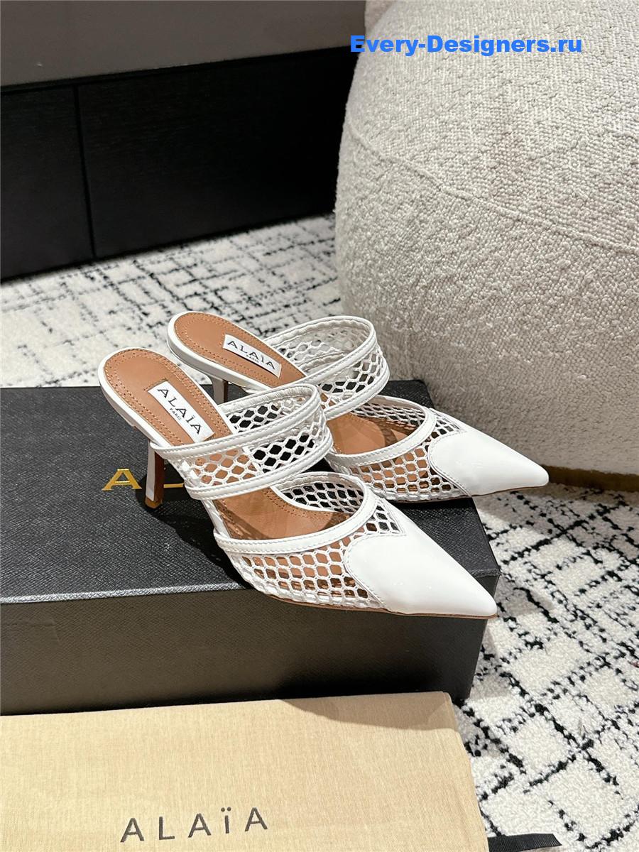 Alaia Le Coeur 90mm Leather Pumps in White