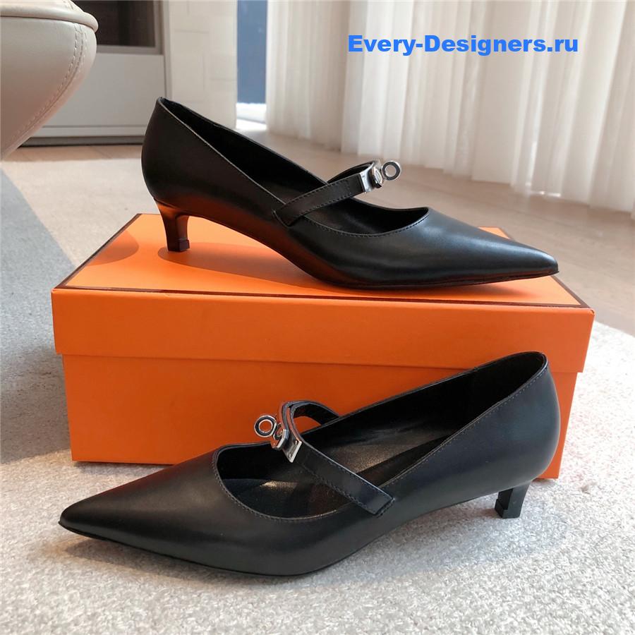H**me5 kiara 40 black pumps