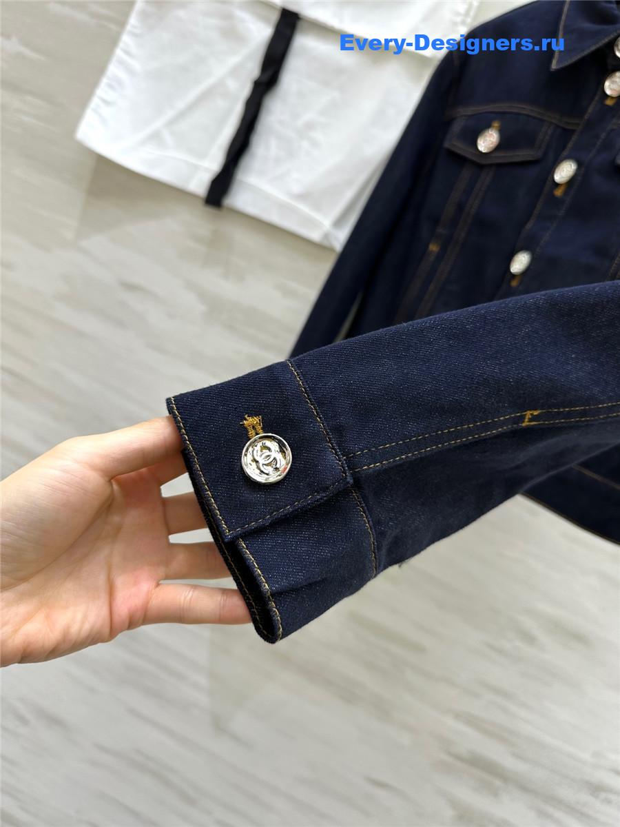 Ch**el button denim blue jacket