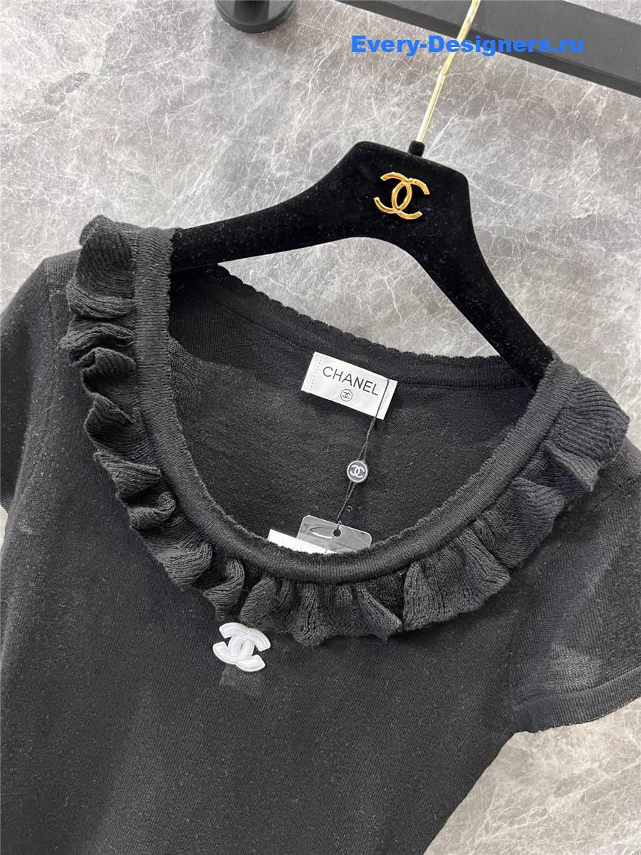 Ch**el black crew neck knit top