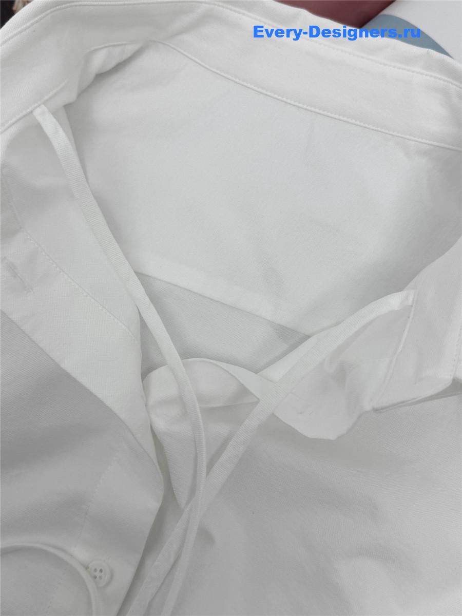 Gvc*1 logo embroidered white shirt