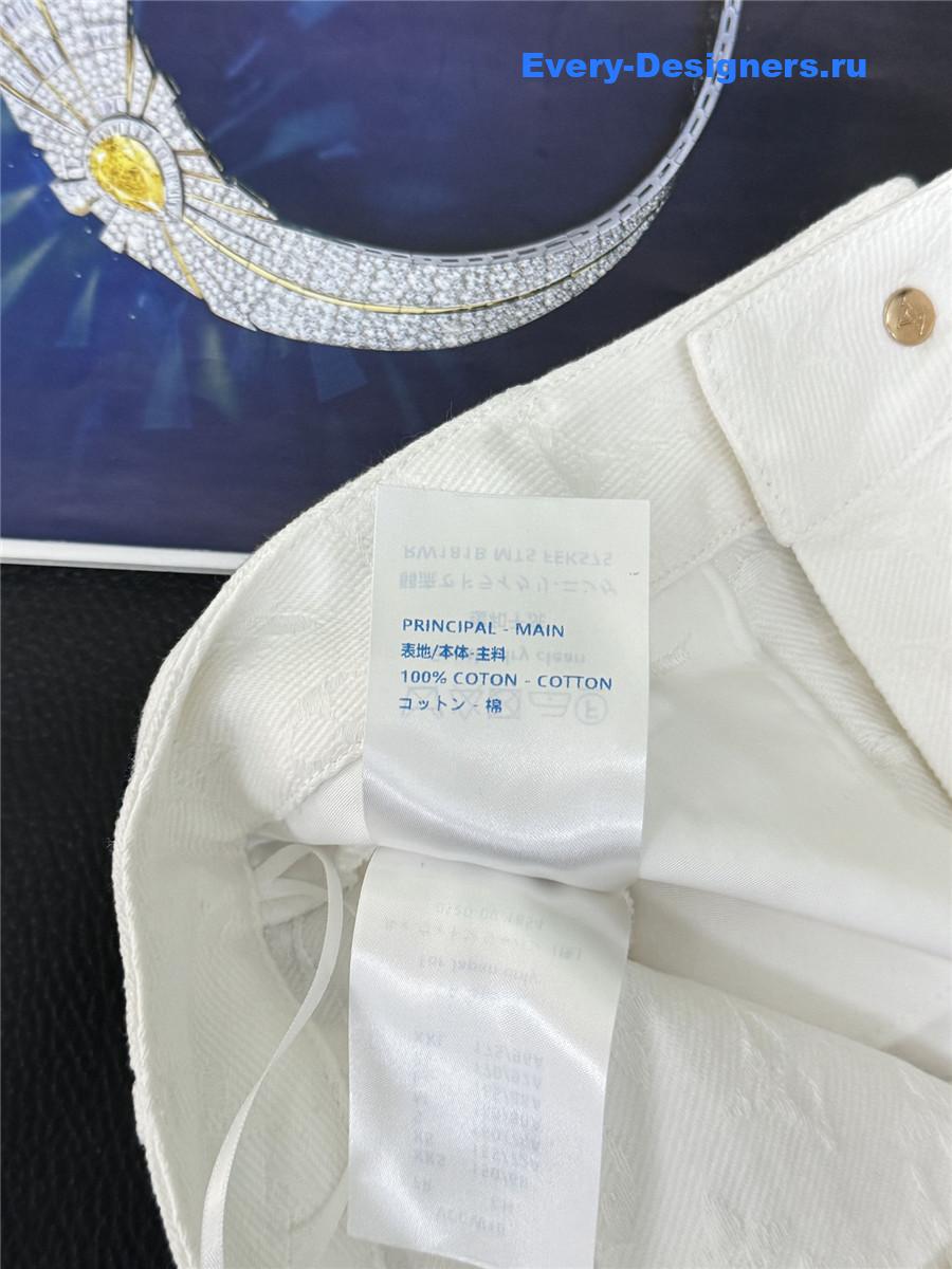 l0vis Vvtt0n lv x ac embossed monogram shorts