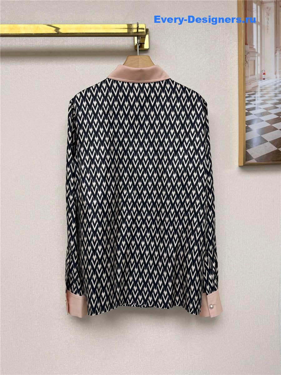 Va1e*ntin0 garavani toute la v silk shirt