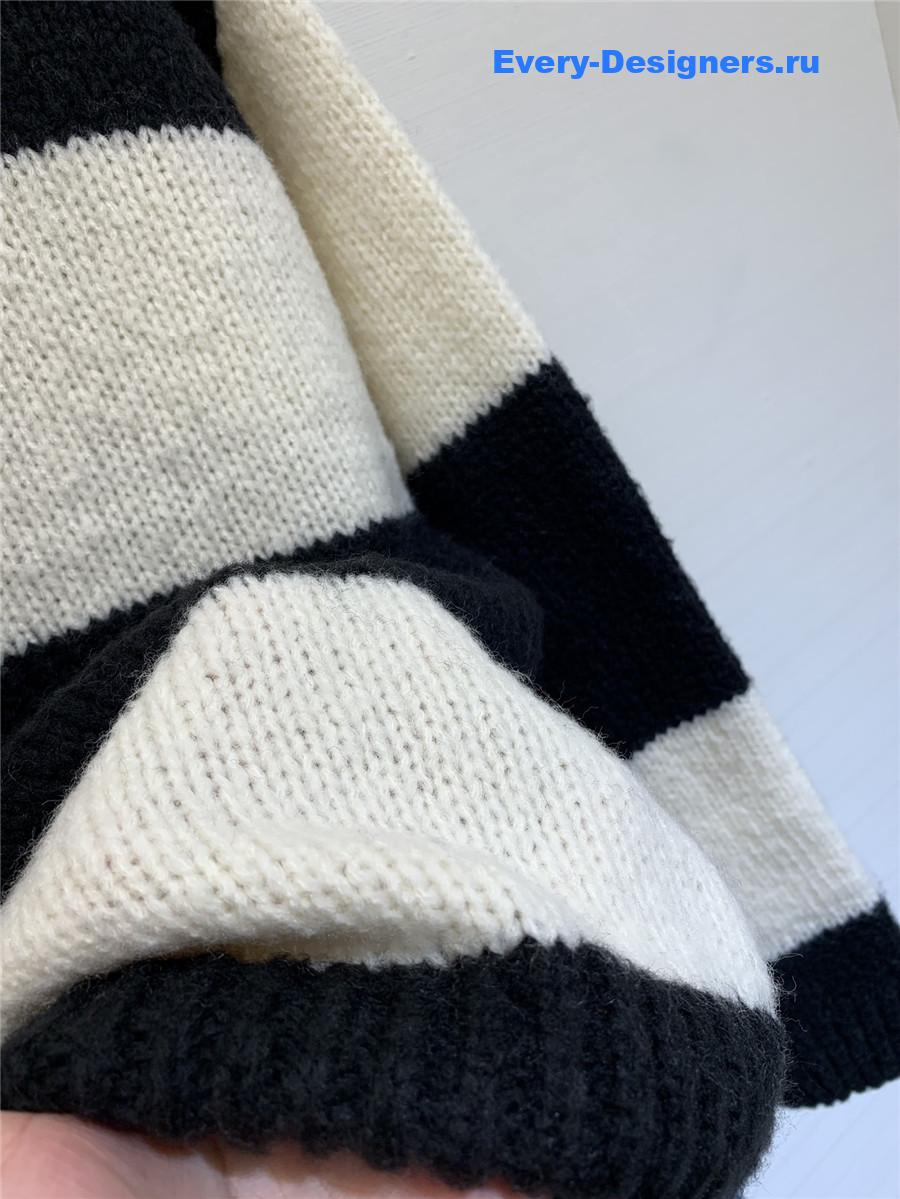 Ce1i*e stripe crew neck knit sweater