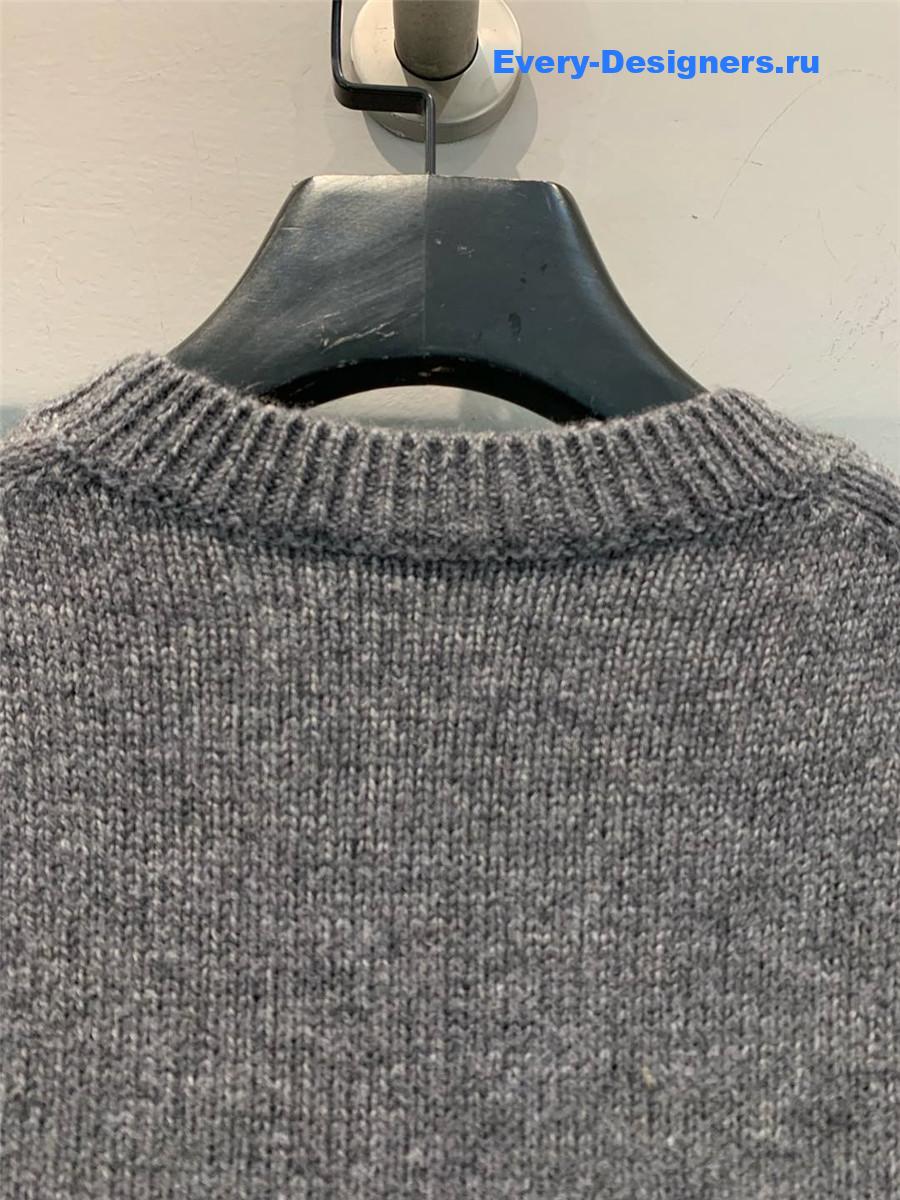 Pra*a grey embroidered logo short sleeve top