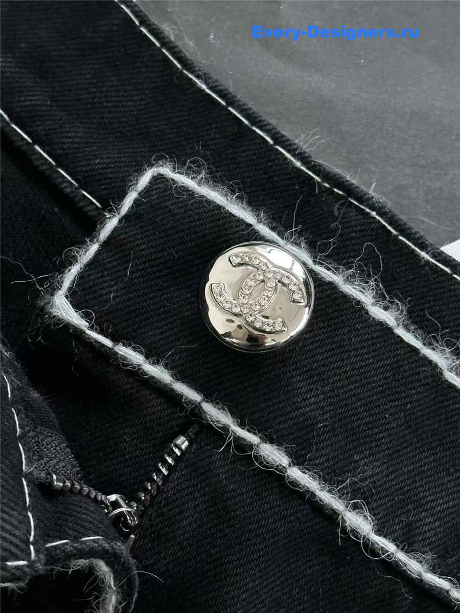 Ch**el thick line logo black jeans