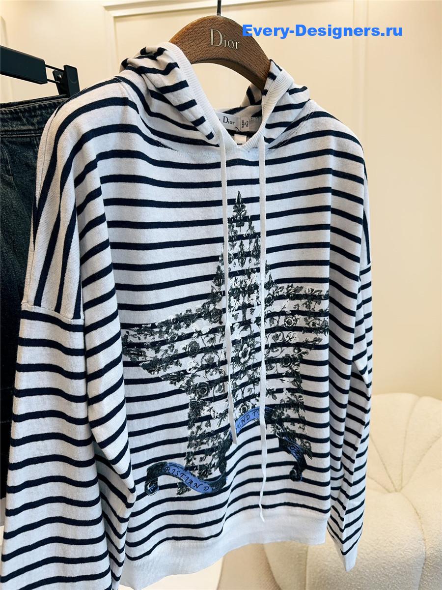 D10r striped hooded knitted top
