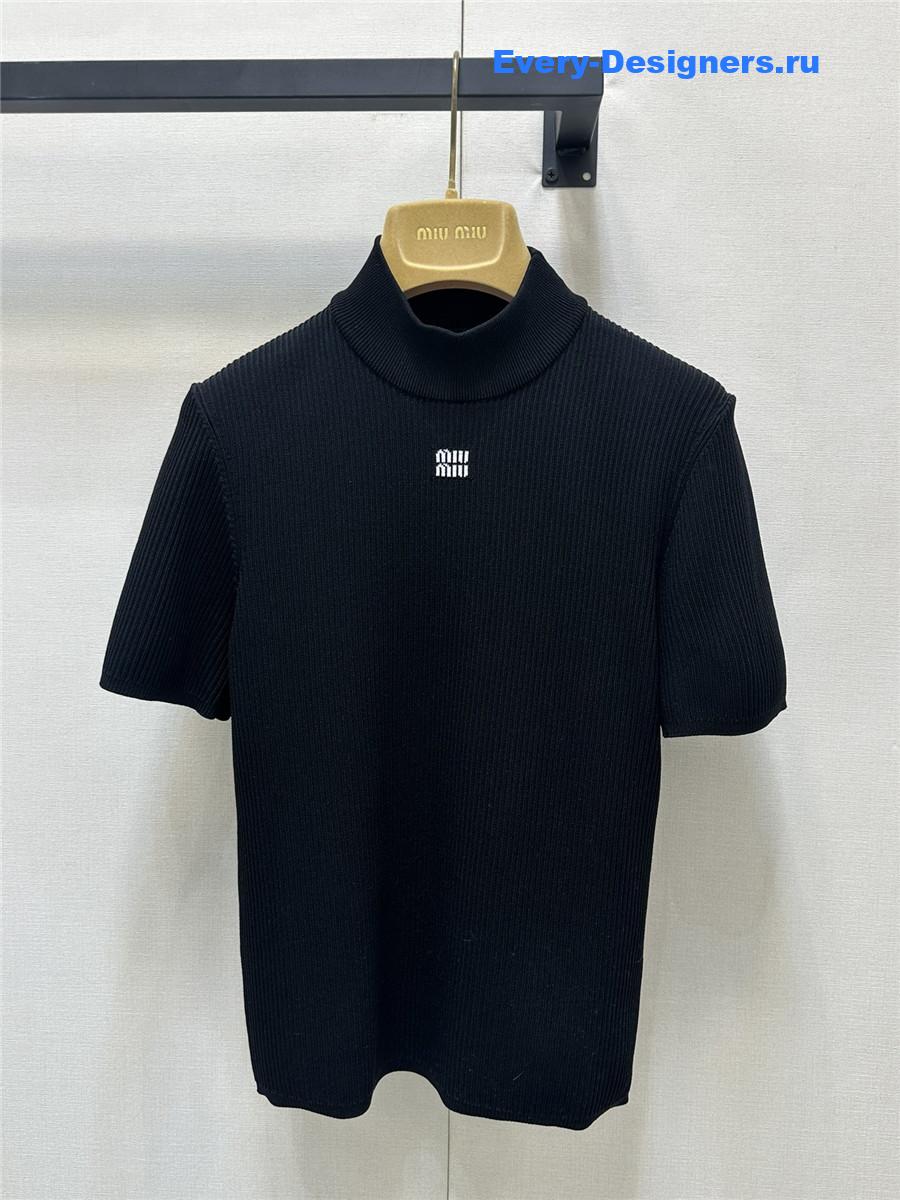 Miu Miu Embroidery Knitted Short Sleeves