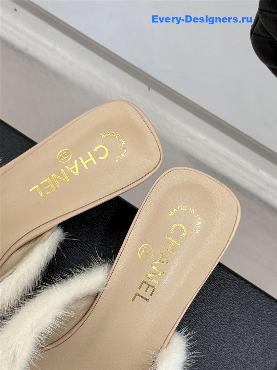 Ch**el rabbit fur pointed toe mules