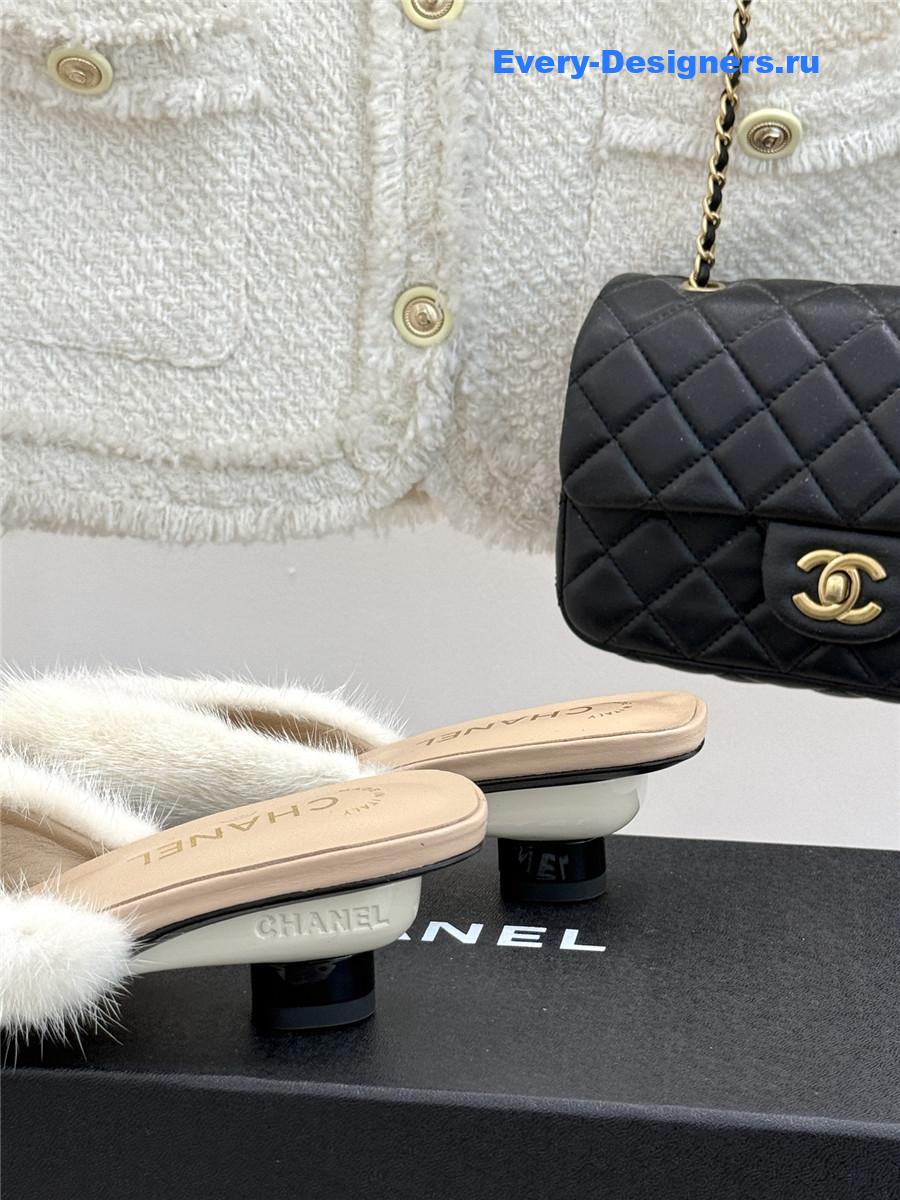 Ch**el rabbit fur pointed toe mules