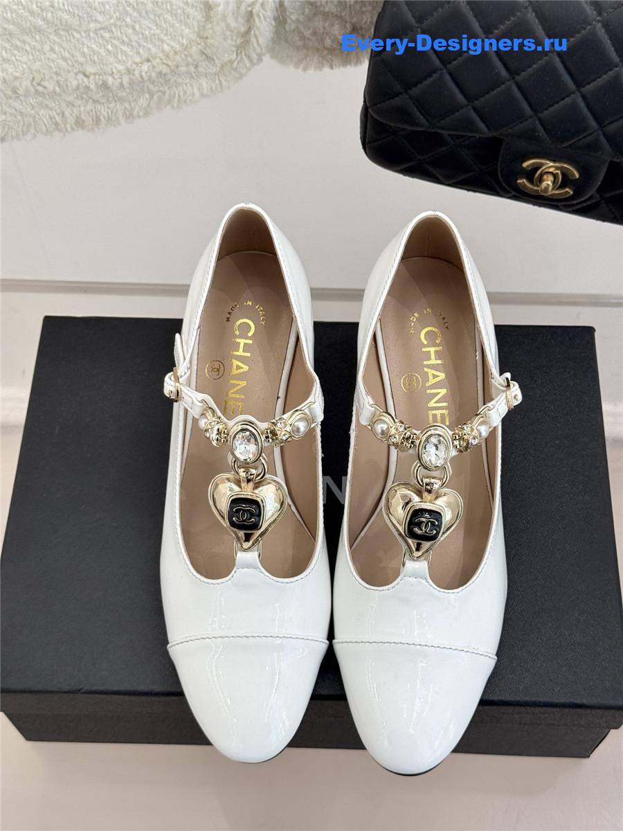 Ch**el chunky heels mary jane pumps white