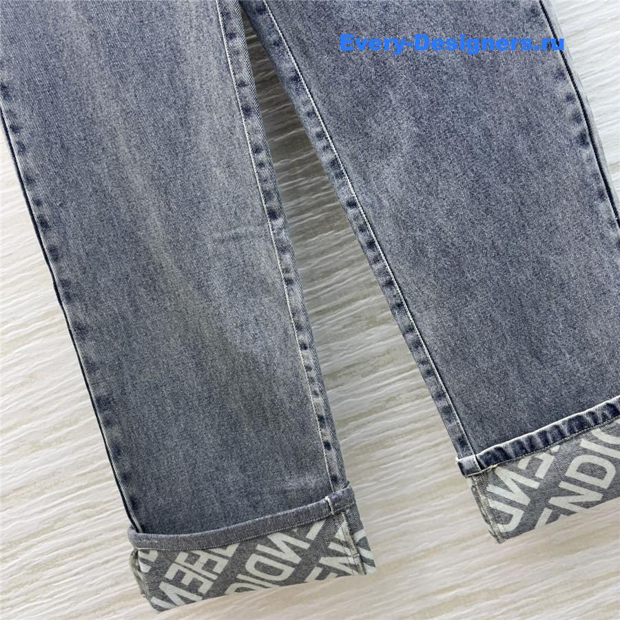 F**di logo print jeans