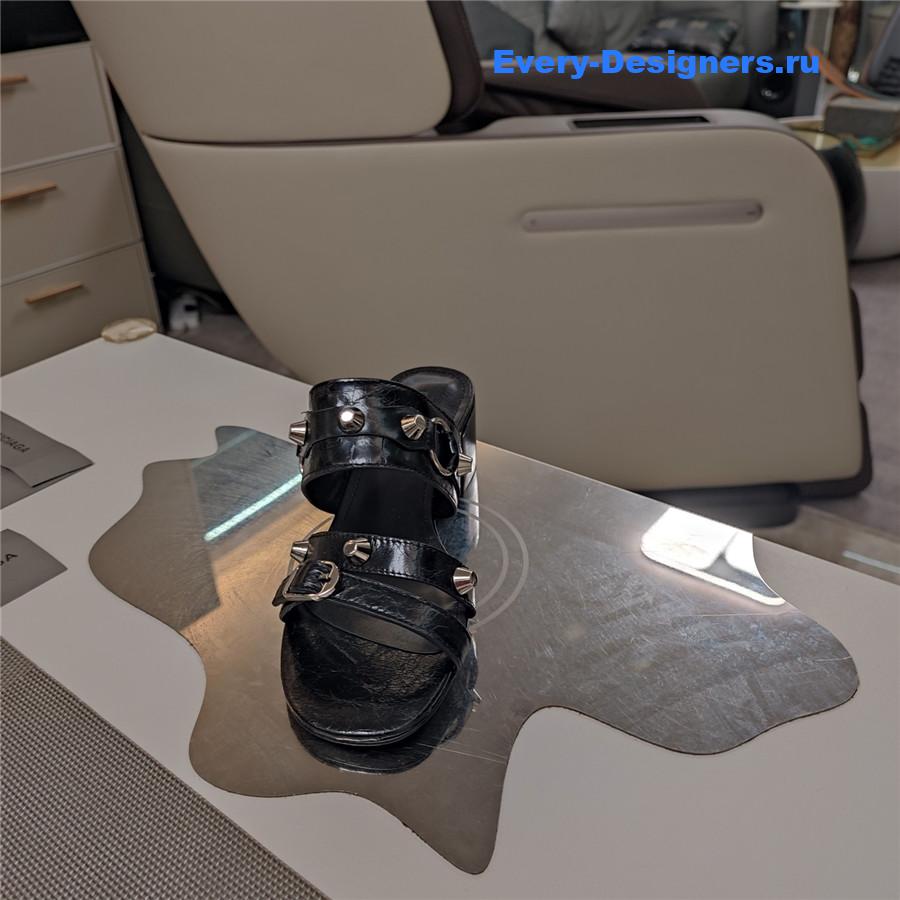 Ba1en*iaga black buckled mule heeled sandals