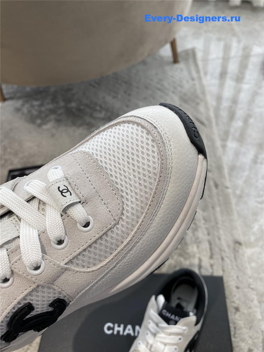 Ch**el white and black cc runners