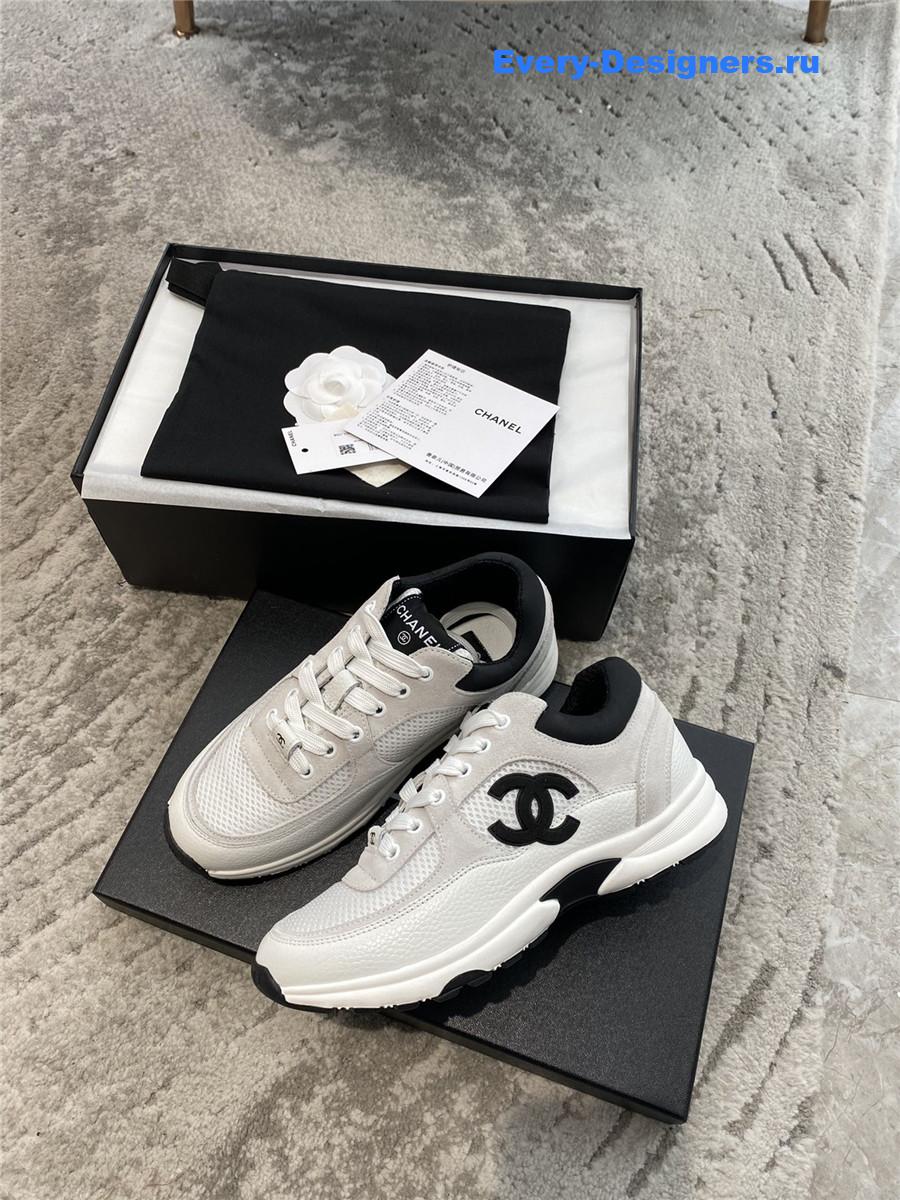 Ch**el white and black cc runners