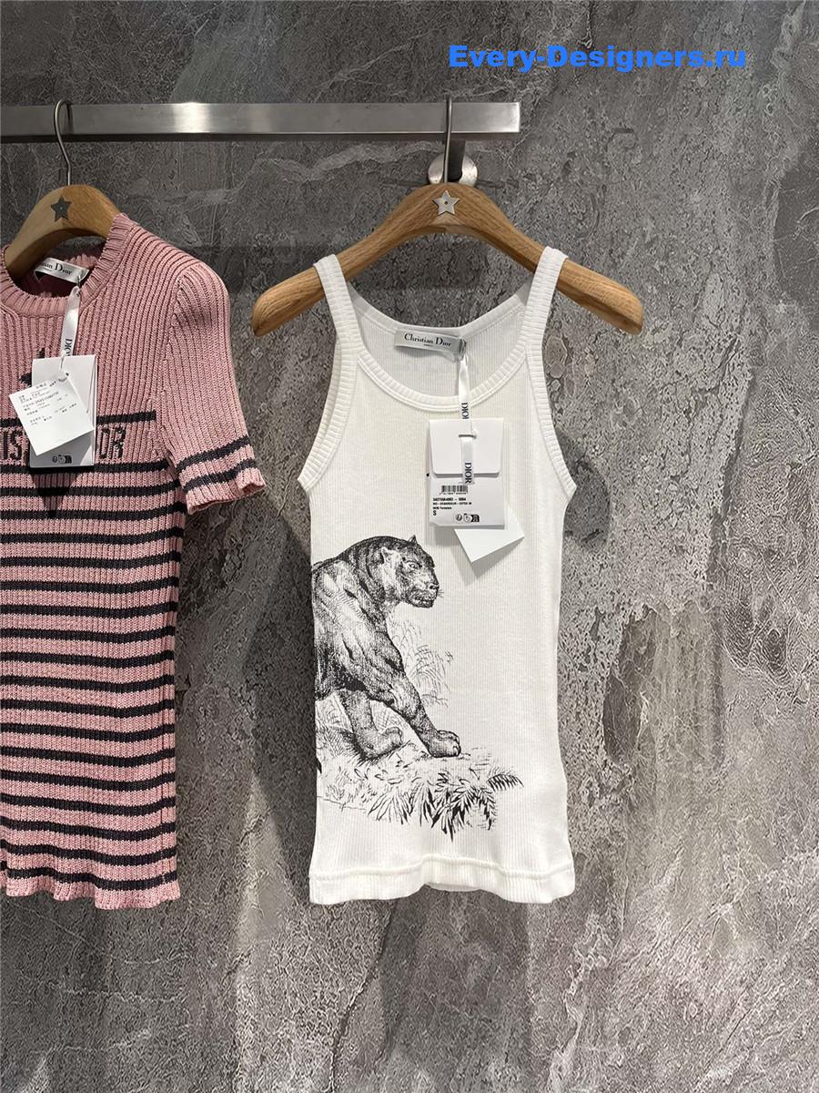 D10r white tiger print vest