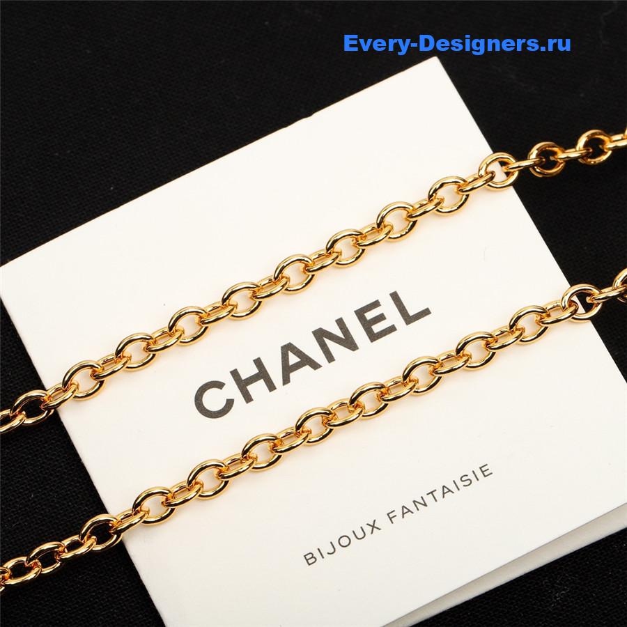 Ch**el cc logo necklace