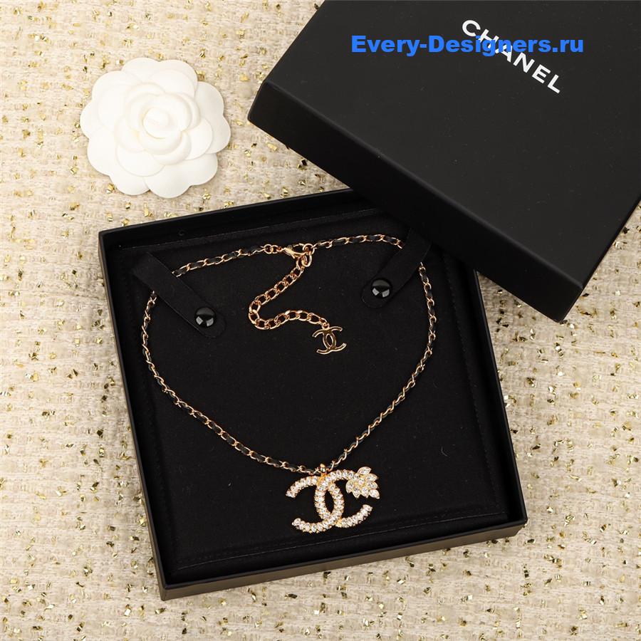 Ch**el wheat ear necklace