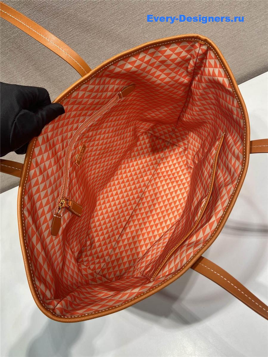 Pra*a tessuto triangulum tote bag