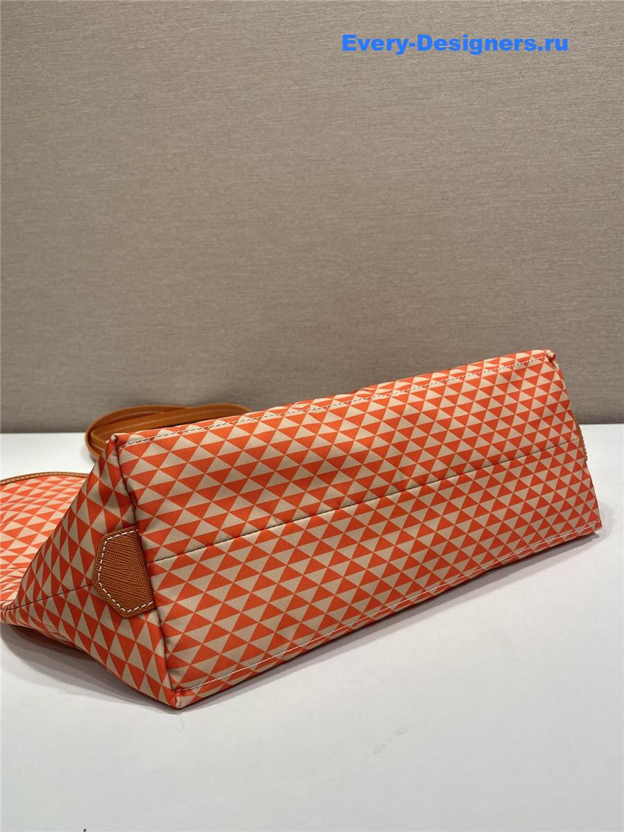 Pra*a tessuto triangulum tote bag