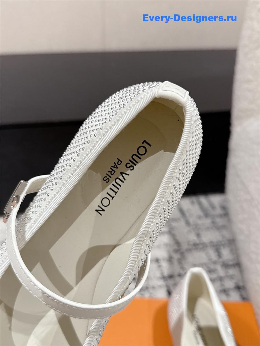 l0vis Vvtt0n perforated romy flat ballerina in white