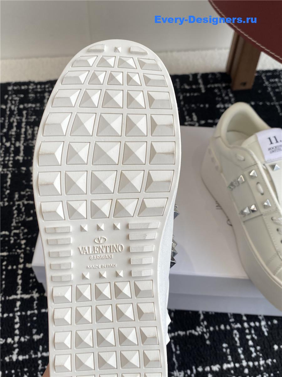 Va1e*ntin0 garavani rockstud white leather flatform sneakers