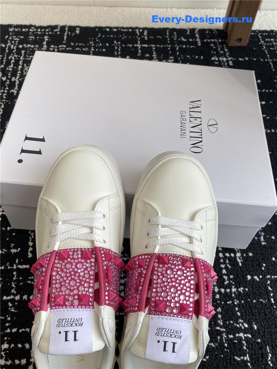 Va1e*ntin0 garavani rockstud leather flatform sneakers