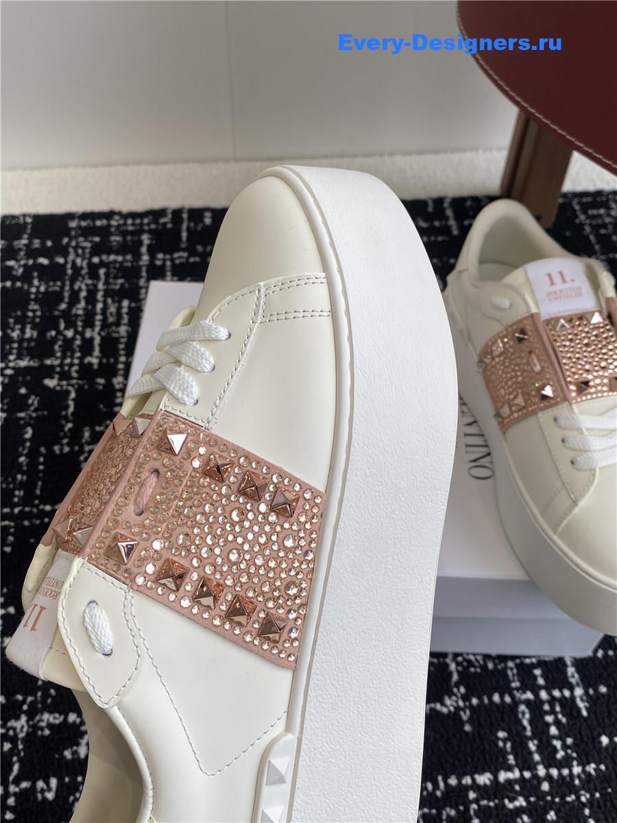 Va1e*ntin0 garavani rockstud pink leather flatform sneakers