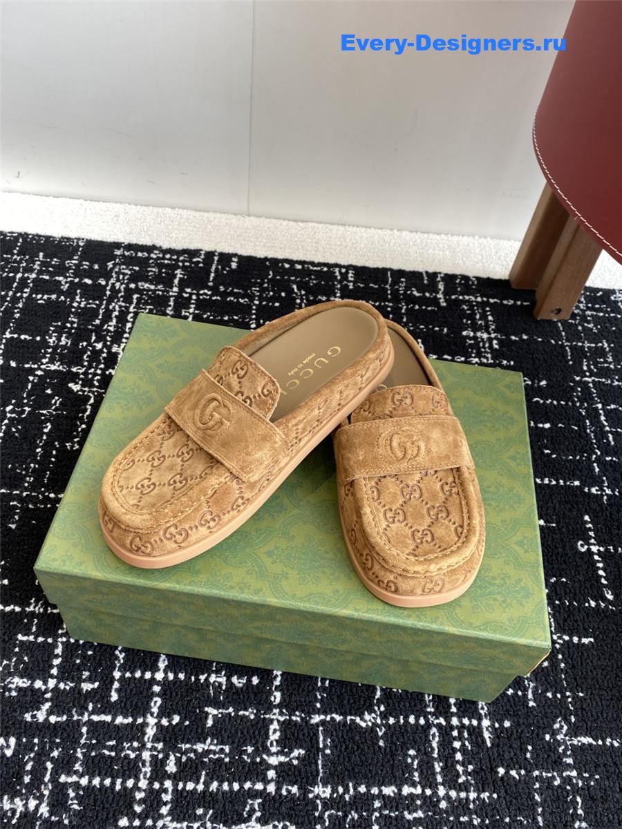 Gvc*1 celia gg suede mules brown