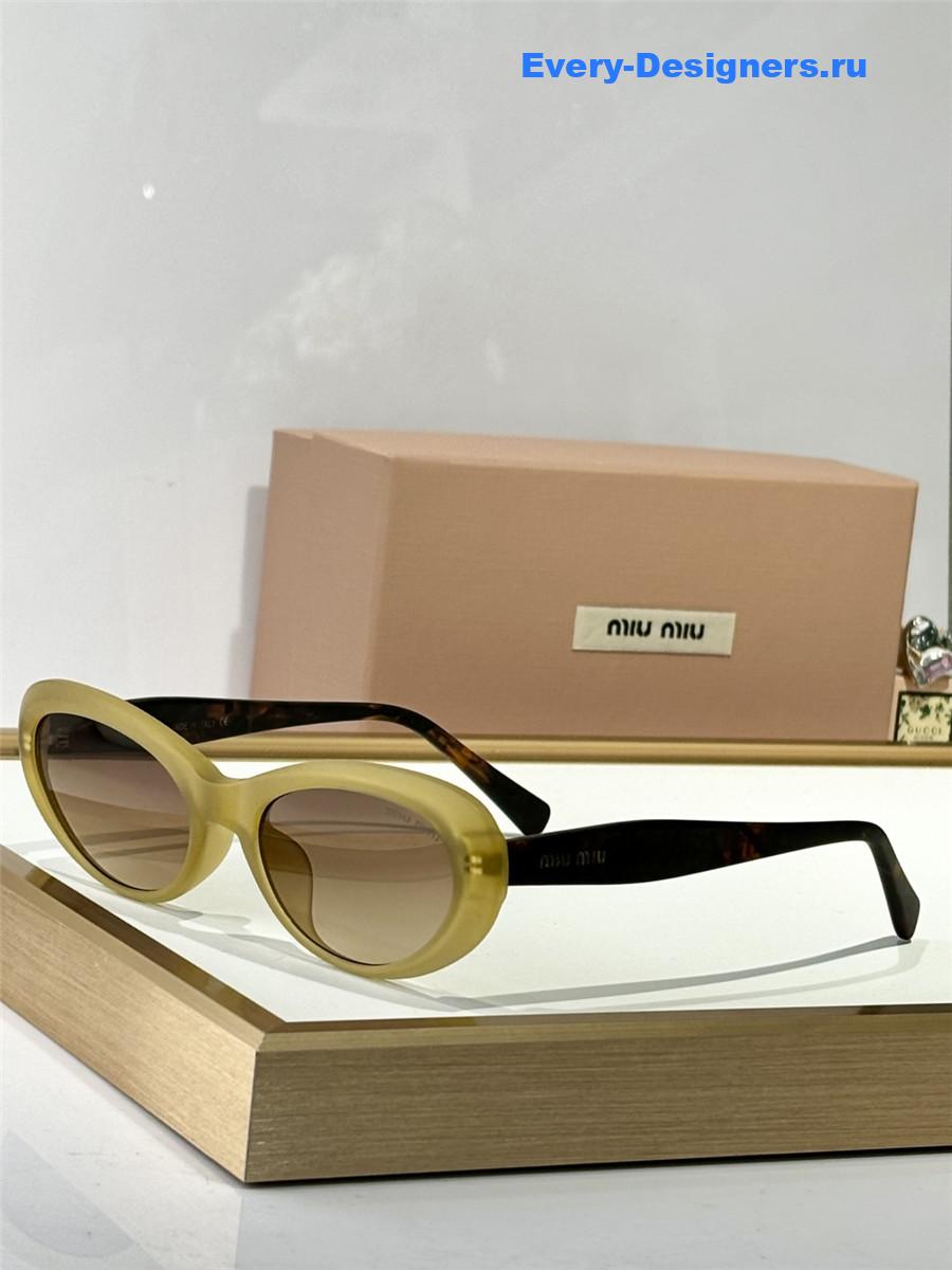 Miu Miu SMU30WS Cat Eye Sunglasses