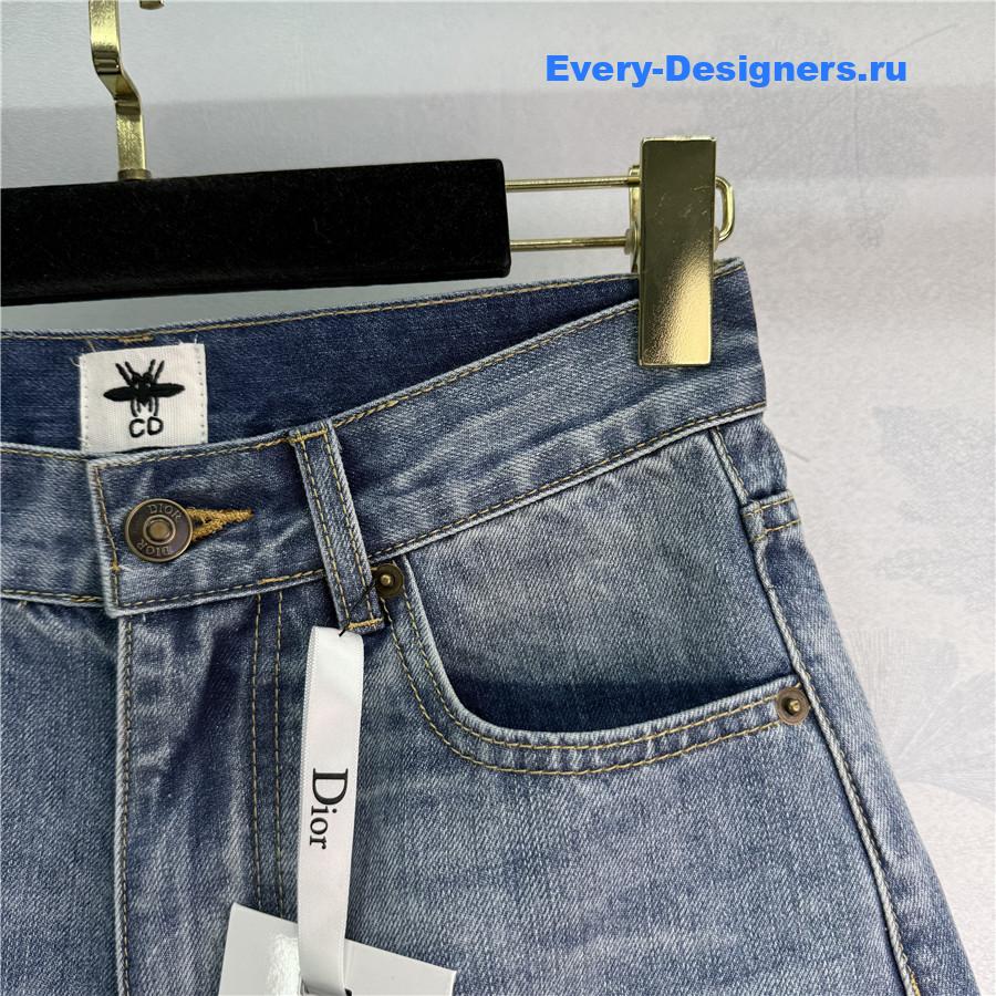 D10r logo denim shorts