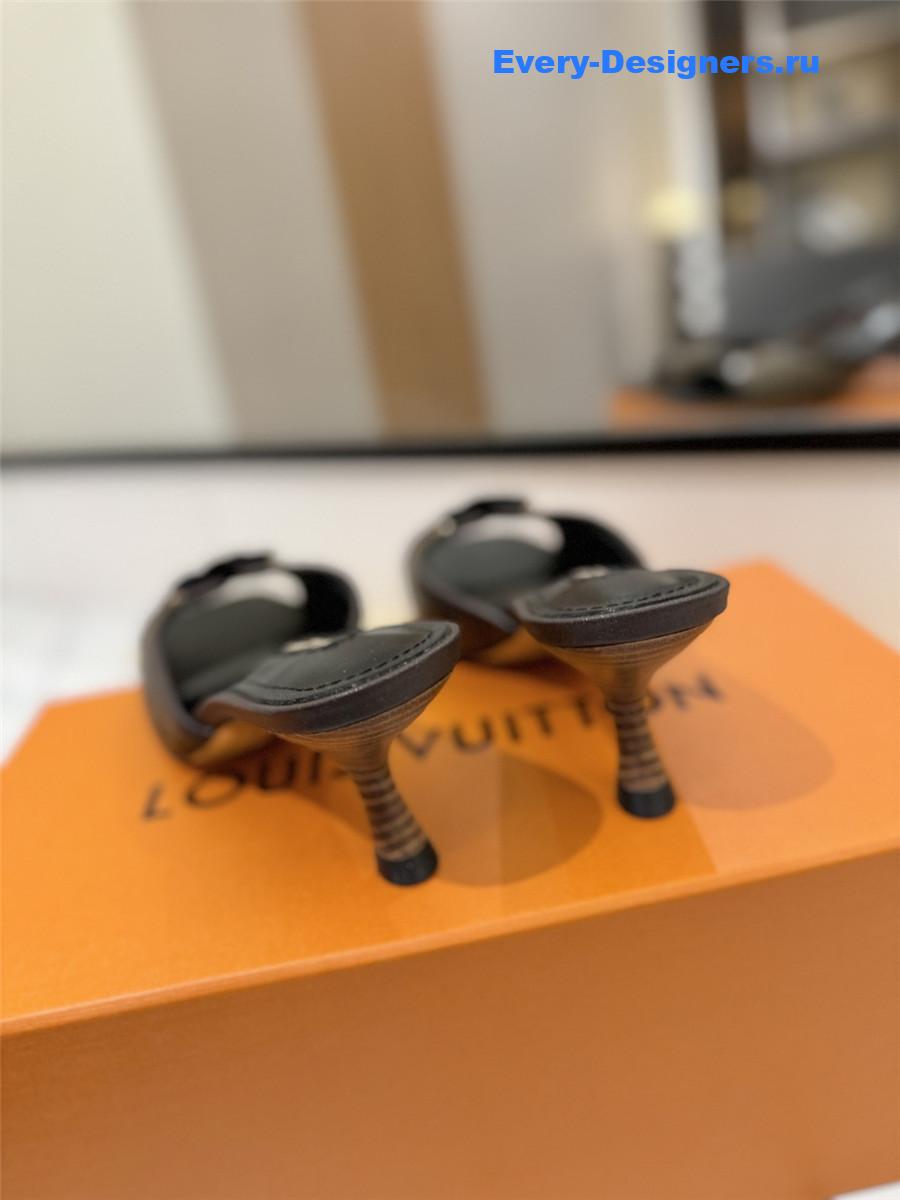 l0vis Vvtt0n monogram flower slide mules