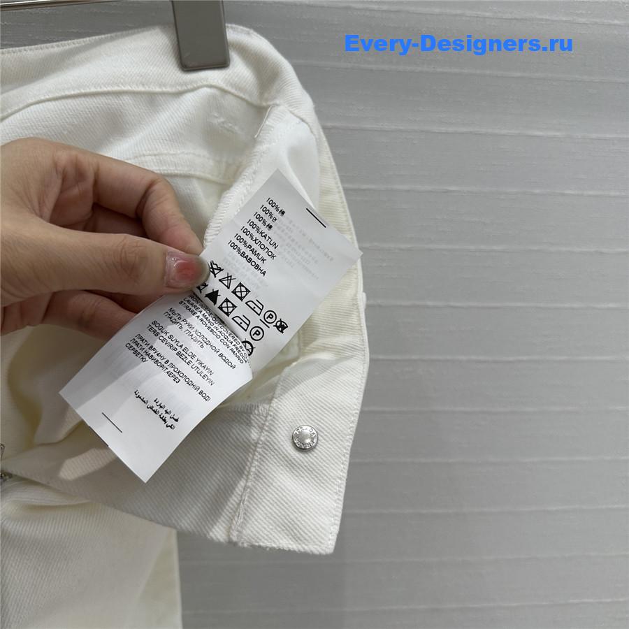 Pra*a bull denim shorts white